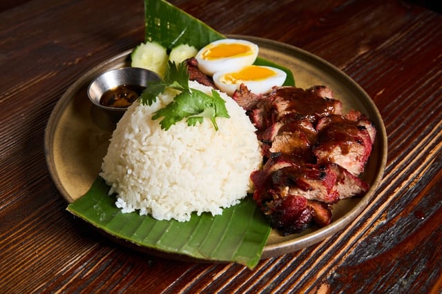 Khao Mhoo Daeng.